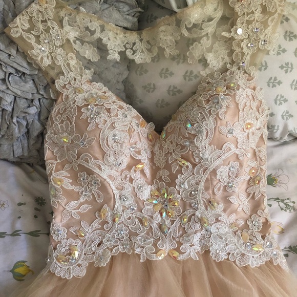 Quince/Sweet 16/ Homecoming/ Prom Lace Dress - Picture 4 of 13